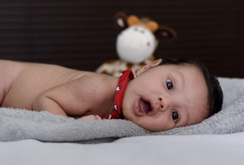 新生儿起名字免费2021