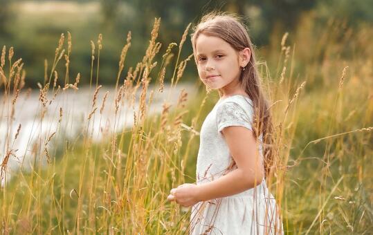 牛年宝宝草字头的好听名字